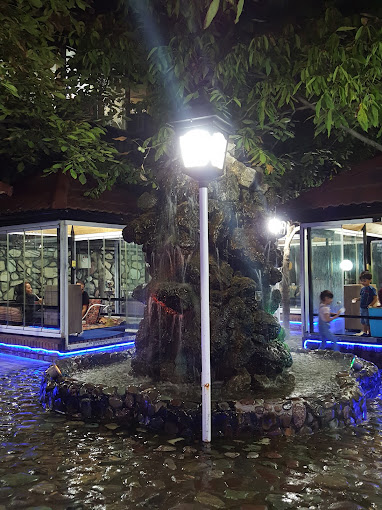 رستوران باغ بهشت فشم تهران